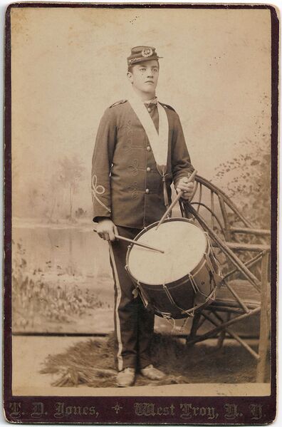 File:Edwin-McNary.jpg