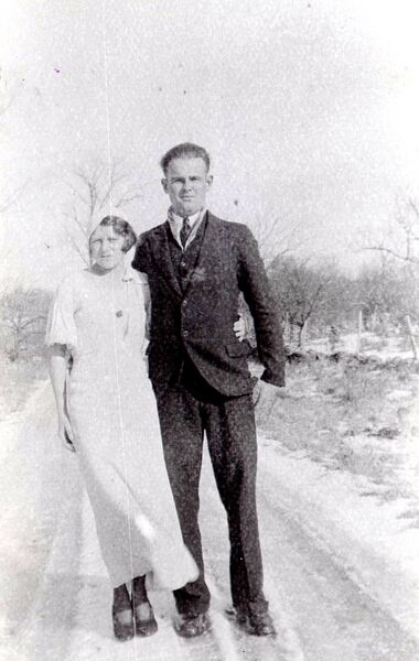 File:Charlie Frances Tallman Wedding 3.jpg