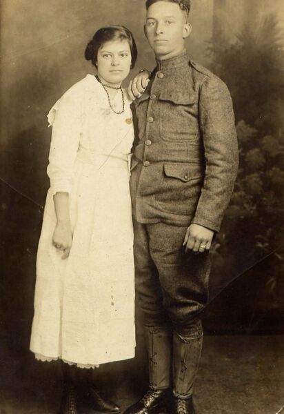 File:Daisy Freleigh and Ernest Applebee.jpg