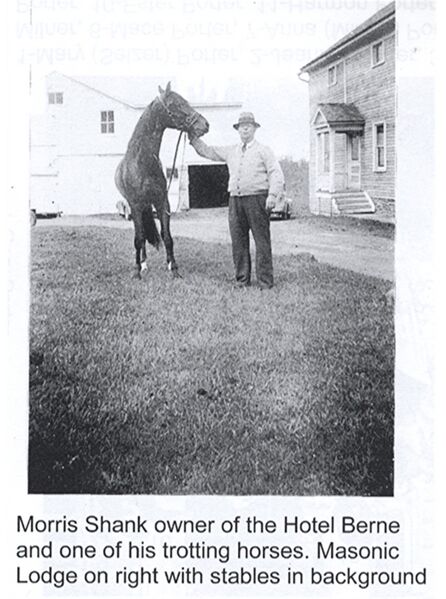 File:Morris with horse.jpg